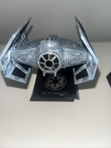 Star Wars Tie Fighters With Stands Hot wheels 2021 - Picture 3 of 8