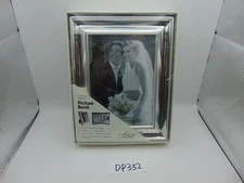 NEW Fetco Silver Photo Album Picture Book Cover 5" x 7" Holds 4" x 6"