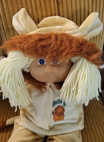 Vintage Cabbage Patch Doll Kids Yellow Yarn Hair Lion PJ's Diaper Blue Eyes EUC