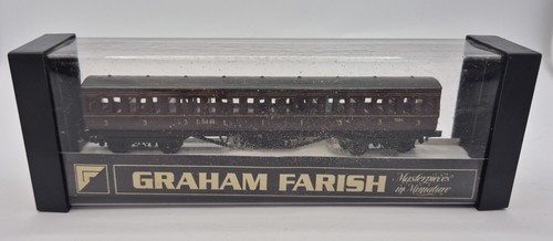 Graham Farish Spur N purpurroter Reisebus LMS weinrot erster/dritter verpackt.