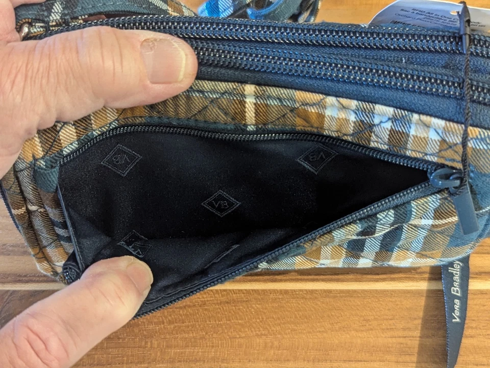 Bandolera Cartera Vera Bradley RFID en Algodón Huerto Cuadros Precio de venta sugerido por el fabricante $75 Nueva con etiquetas Nueva Foto 4 de 4