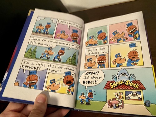 Dog Man: Twenty Thousand Fleas Under the Sea: a Graphic Novel/Brand New Pilkey - Bild 6 von 8