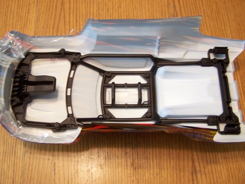 Trineo Fit Traxxas 95096-4 Cuerpo Azul Negro Rojo Amarillo y Soportes sin Clip - Imagen 7 de 7