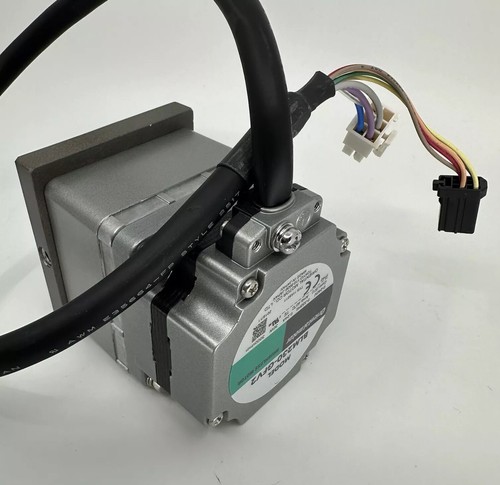 NEW Oriental Motor BLM230-GFV2 Brushless DC Motor & GFVG5A Gear Head - Picture 8 of 11