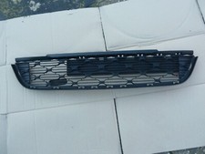 Citroen C3 III Gitter Ziergitter Steinschlagschutz Stoßstange Vorne 9812062277