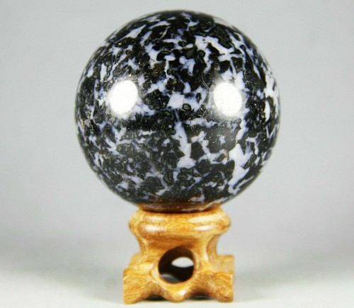 333g Natural GREENISH GABBRO CRYSTAL SPHERE ball ROSEWOOD STAND - MADAGASCAR - Picture 4 of 12