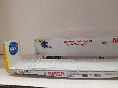 ROUNDHOUSE H0 60FT CUSTOM NASA BULKHEAD FLAT CAR & LOAD - Picture 6 of 10