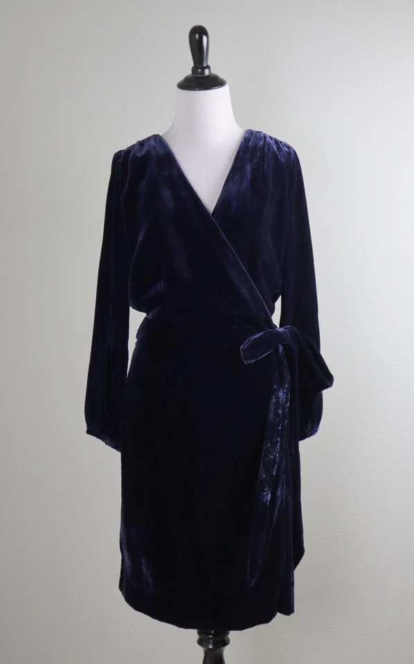 Vestido J.CREW $148 Azul Marino Sólido Corpeado Terciopelo Forrado Verdadero Envolvente Talla 10 Foto 2 de 4