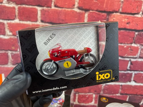 Lot of 5 - IXO MODELS MOTORCYCLE AGUSTA 500 DERBI 125 APRILIA RS 3 YAMAHA 250YZR - Picture 21 of 23