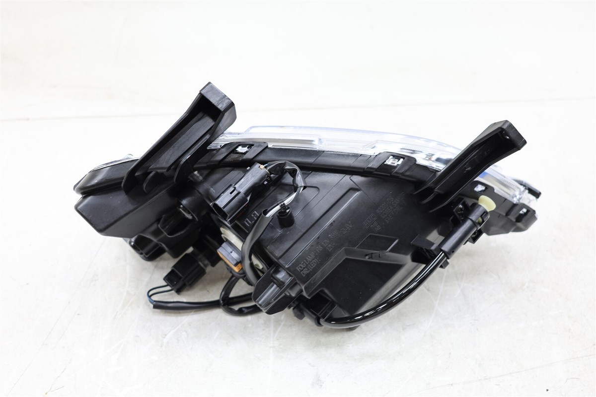 NEW OEM Front Left Fog Light Lamp 92201D3600 for Hyundai Tucson