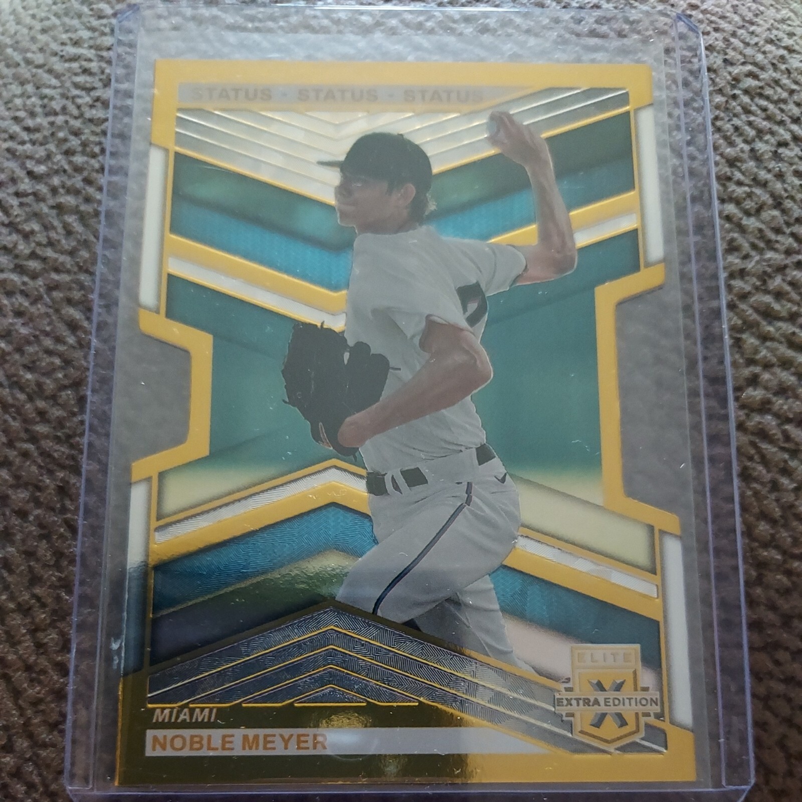 2023 Elite Extra Edition Noble Meyer Status Gold Die Cut 5/10