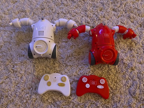 FAO Schwarz Robo Rage RC Robot Boxer Set Bish vs Bosh Very Fun - Picture 7 of 7