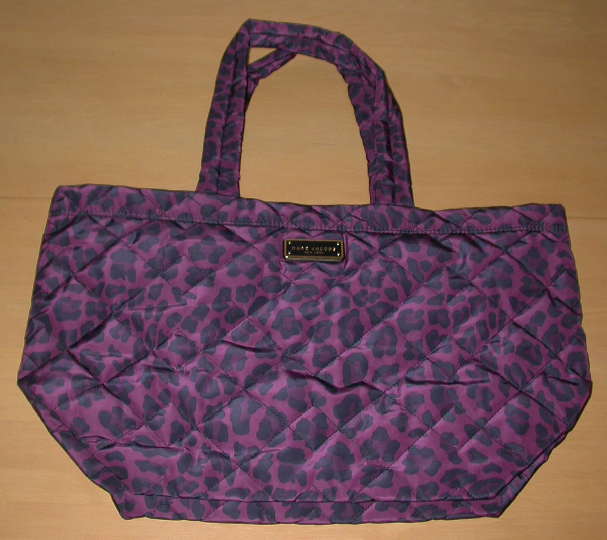 定番★Marc Jacobs★Quilted Nylon Mini Tote M0016681 NWT Marc Jacobs Large Quilted Nylon Tote Burgundy Leopard