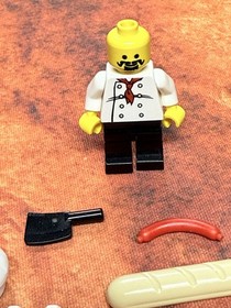 LEGO CITY: Chef w/ food stand: Set 8397 retired. No Manual.