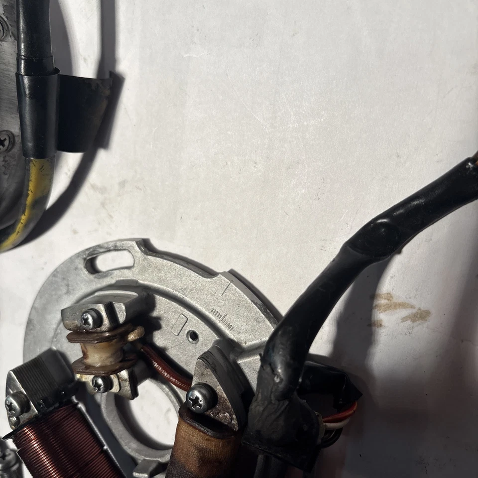 1980 Yamaha IT425 Stater Magneto Flywheel IT 425 YZ400 IT400 OEM - Imagem 4 de 4