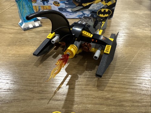 Lego 76000 DC Arctic Batman vs. Mr Freeze Aquaman 100% Complete + Instructions - Picture 8 of 18