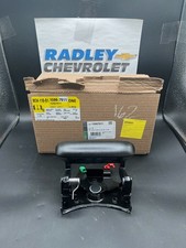 Radley Chevrolet Tailgate Tail Gate Handle Silverado Gmc Sierra 15997911 Radley Chevrolet Tailgate Tail Gate Handle Silverado Gmc Sierra 15997911