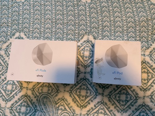Xfinity Xfi Pod Wifi Extenders 2nd Gen XE2-SG (3 Pods) Free Shipping! - Picture 2 of 6