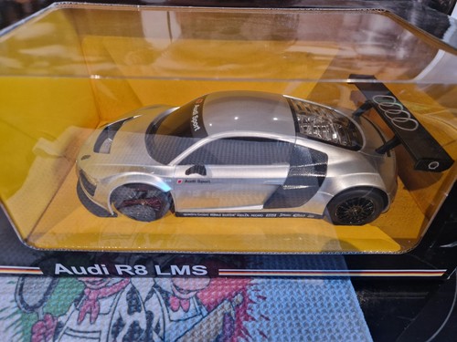 Rastar 1:18 Audi R8 LMS Sport RC Remote Control Car - Picture 2 of 7