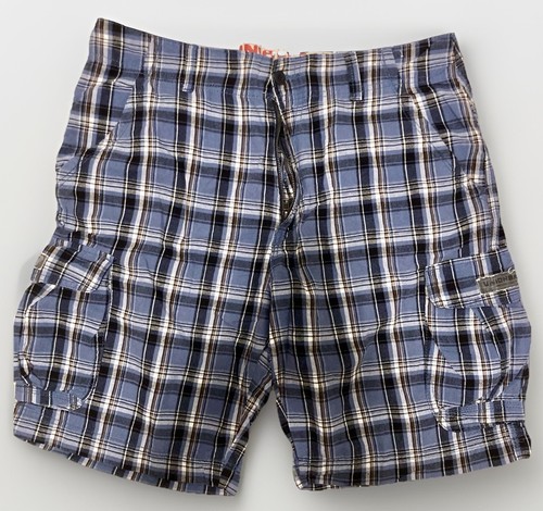 Gr. 38 Unionbay leichte lässig karierte Herrenshorts aus Baumwolle blau vorne flach