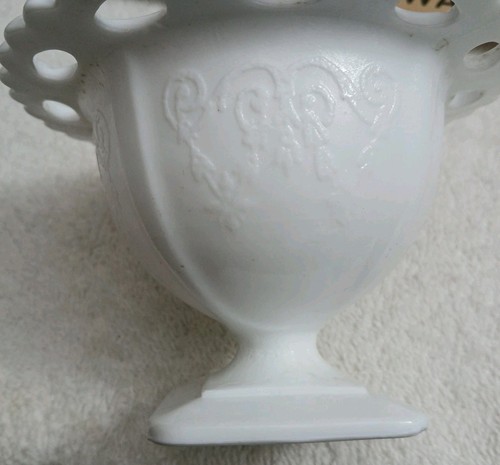 Cuenco de pedestal de vidrio de leche prensado en relieve Indiana años 60 - Imagen 3 de 8