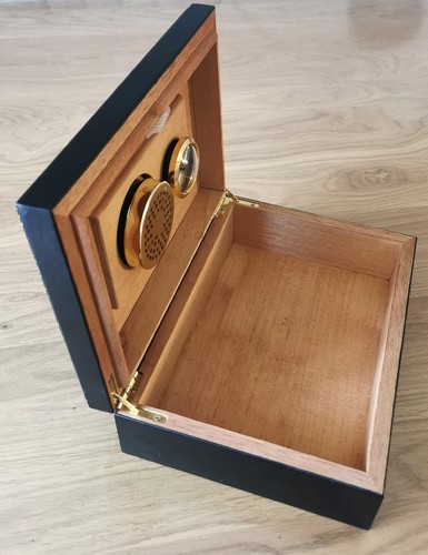 Humidor, Zigarrenabschneider Solingen mit Silber, Zigarrenetui C. Biermann - Bild 15 von 23