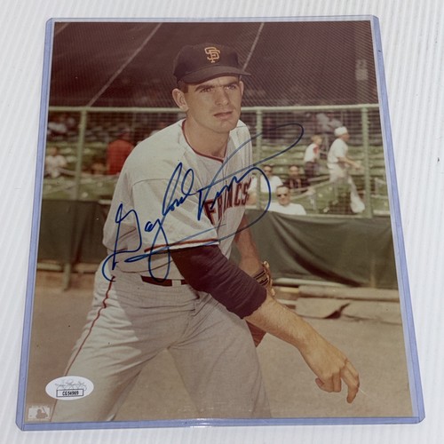 Gaylord Perry Autographed 8x10 Photograph (JSA COA) HOF - Picture 1 of 4