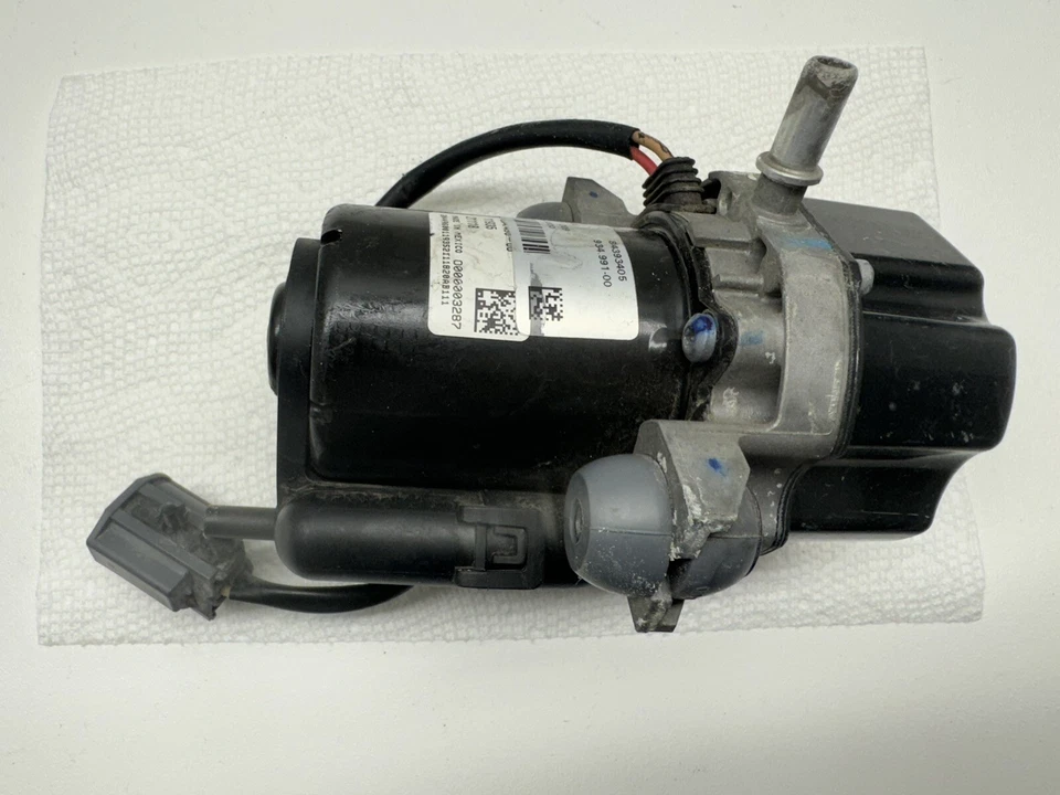 Bomba de vacío de refuerzo de freno eléctrico genuino Chevrolet Traverse 2018-2022 tracción delantera 3,6 L Foto 2 de 4