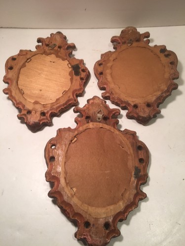 ANTIQUE VINTAGE 3 WOOD CARVED ITALIAN OVAL FRAMES GILDED WITH PAINTINGS ON WOOD - Picture 4 of 6