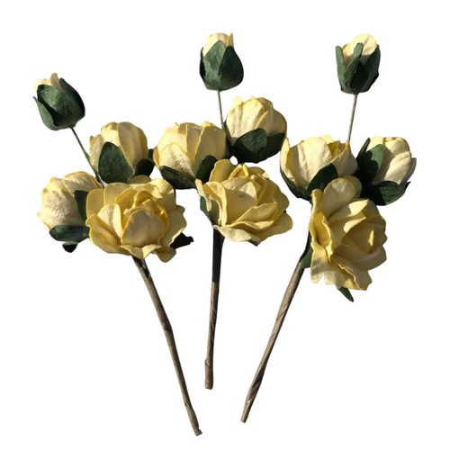 6 ramitas amarillas de papel adornos de rosa orificio de botón de boda - vendedor del Reino Unido - Imagen 1 de 2
