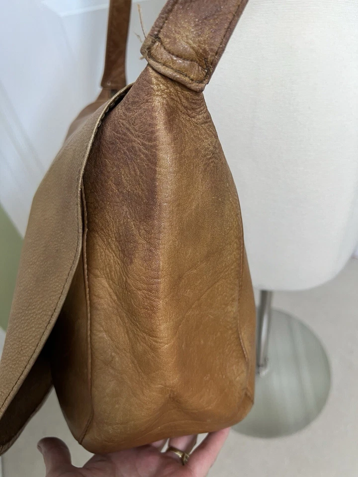 Wilson Leather Vintage Messenger Saddle Bag Crossbody Flap Brown Leather - Image 3 of 4