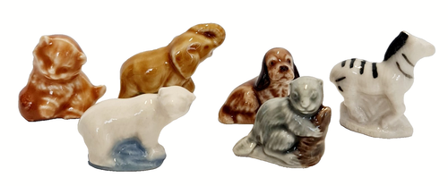 Wade Whimsies 3cm Miniature Ceramic Figurines Cat Dog Polar Bear Elephant Zebra - Picture 1 of 8