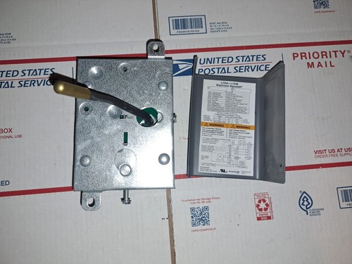 Honeywell L7224U 1002 AQUASTAT high low relay boiler - L8124A L8148A L8124C - Picture 5 of 5
