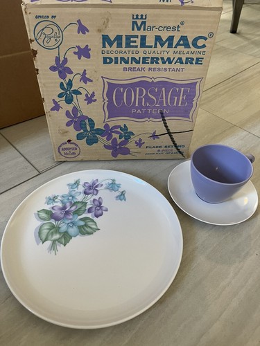 Vintage 3 Set Royalon Melmac VIOLET PURPLE CORSAGE Dinner Plate Cup Saucer 304