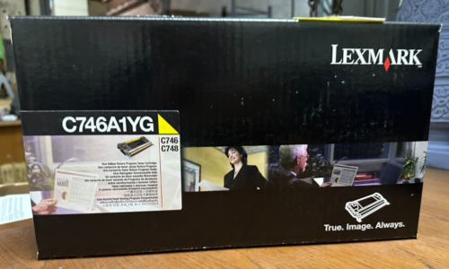 NEW SEAL!!! GENUINE Lexmark C746A1YG Yellow Toner Cartridge C746 C748 FREE SHIP - Picture 2 of 2