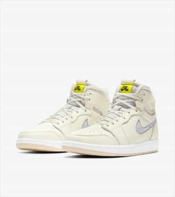 NIKE Women's WMNS AIR JORDAN 1 ZOOM 