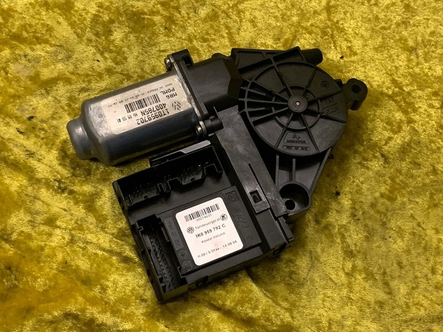 Fensterhebermotor vorne rechts VW Touran 1T0959702 1K0959792C Steuergerät el