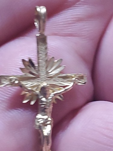 14K YELLOW GOLD CRUCIFIX SPARKLING CROSS PENDANT J3 - Picture 6 of 6