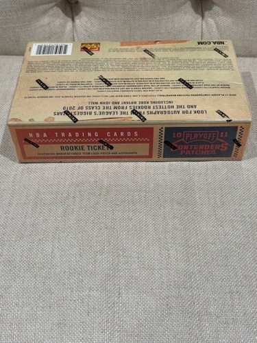 2010-11 Playoff Contenders Patches Basketball Hobby Box - Picture 5 of 6