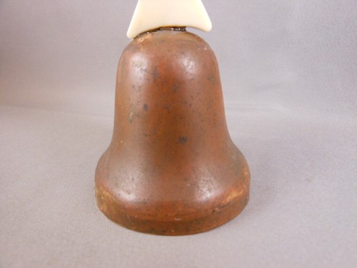 Rare Vtg Milkmaid Milk Maid Copper & Bakelite? Salt & Pepper Holder Figure Bell - Picture 8 of 9