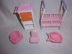 6 Baby Crib Changing Table Mattel 2005 Baby Chair Doll