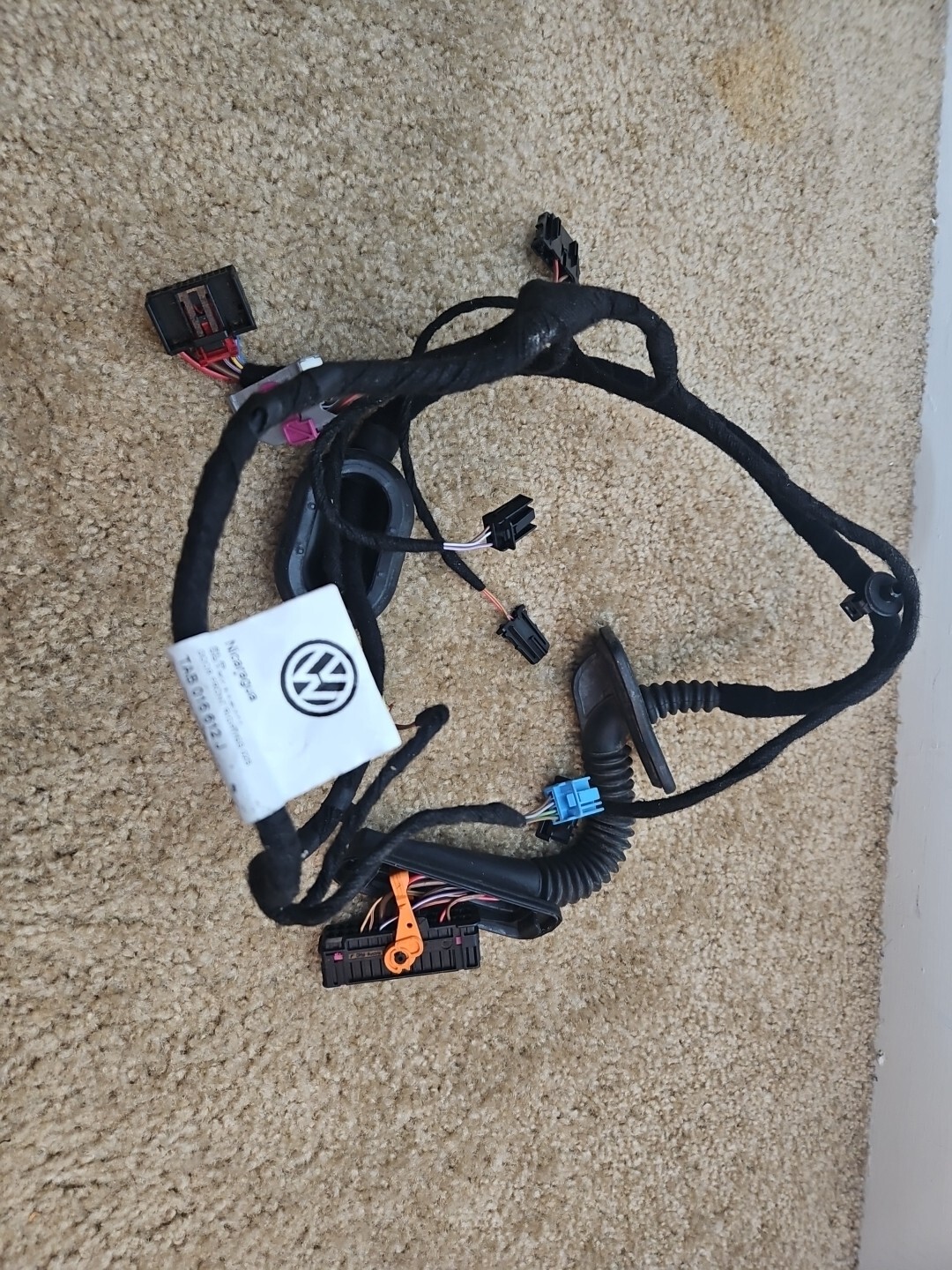 Picture 1 of 4