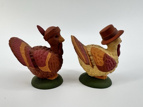 Pilgrim And Indian Turkey Salt And Pepper Shakers Thanksgiving Molded Plastic - Picture 4 of 6