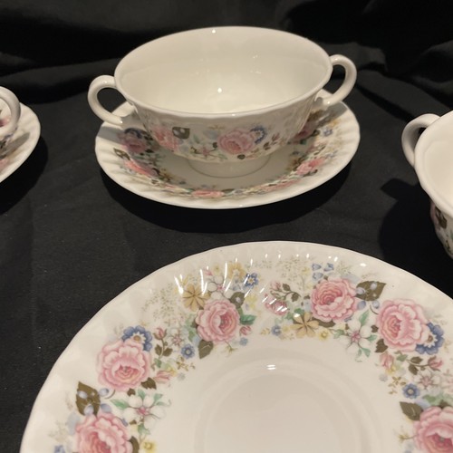 Set di 4 zuppe e piattini crema ghirlanda di rose Minton BELLISSIMI COME NUOVI 5521350 - Foto 8 di 9