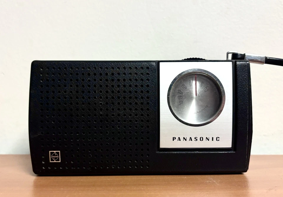 Radio Transistor de Bolsillo Am Analógico Panasonic R-1159 Años 70 De Colección Probado Funciona Foto 2 de 4