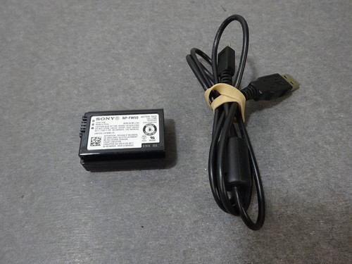 Sony Alpha a6000 24,3 MP fotocamera digitale bianca con obiettivo 16-50 mm - TESTATA FUNZIONANTE - Foto 2 di 17