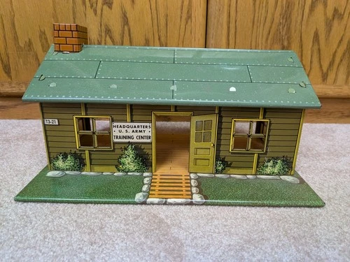 Vintage 1950s Marx Army Training Center playset tin toy HQ T3-21 building