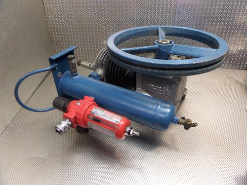 Kolben Kompressor Verdichter DDR HS 1 40/70 - V Ölschmierung - Bild 7 von 19