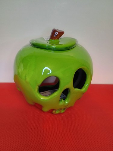 Disney Store Villains Snow White Poison Apple Tealight Holder Candle Evil Queen