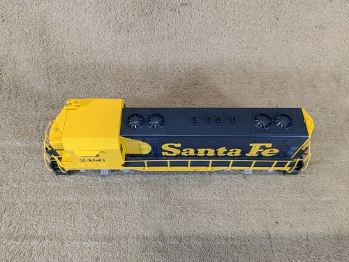 Athearn RTR Santa Fe CF-7 Angled Cab Locomotive #2486 Warbonnet 91536 DCC Equip - Picture 5 of 24